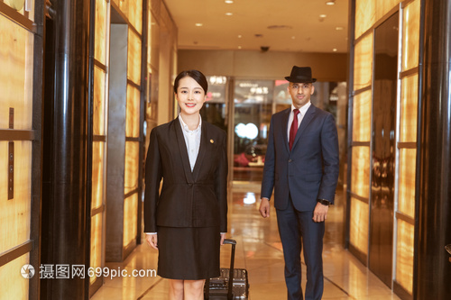 貼身管家助力酒店管理 以外國客人行李服務(wù)為例